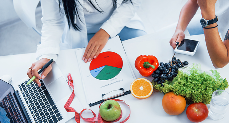 Estudia la licenciatura en Nutrición y sus diferentes ramas
