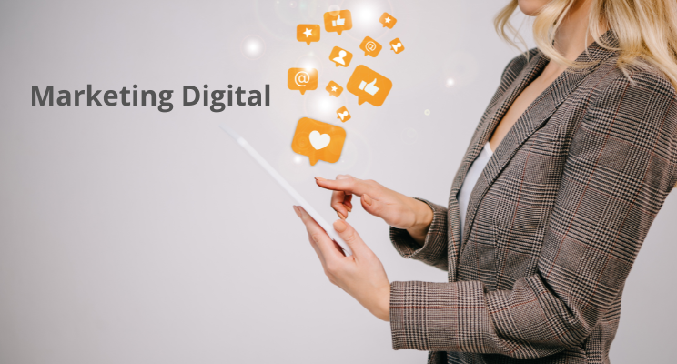 Licenciatura en Marketing Digital en línea + Infografía con estadísticas