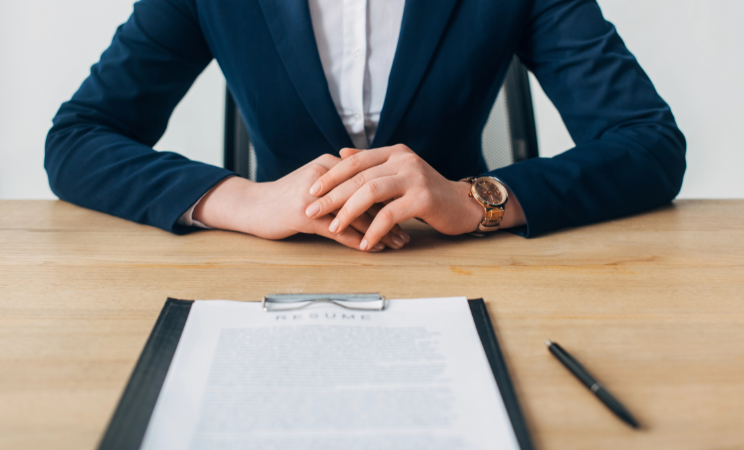 Cómo hacer un CV sin sentir que presumes tus logros